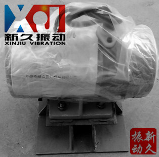 倉壁振動器 倉壁振動器