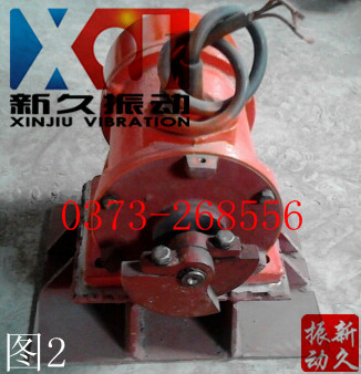 倉壁振動器 倉壁振動器